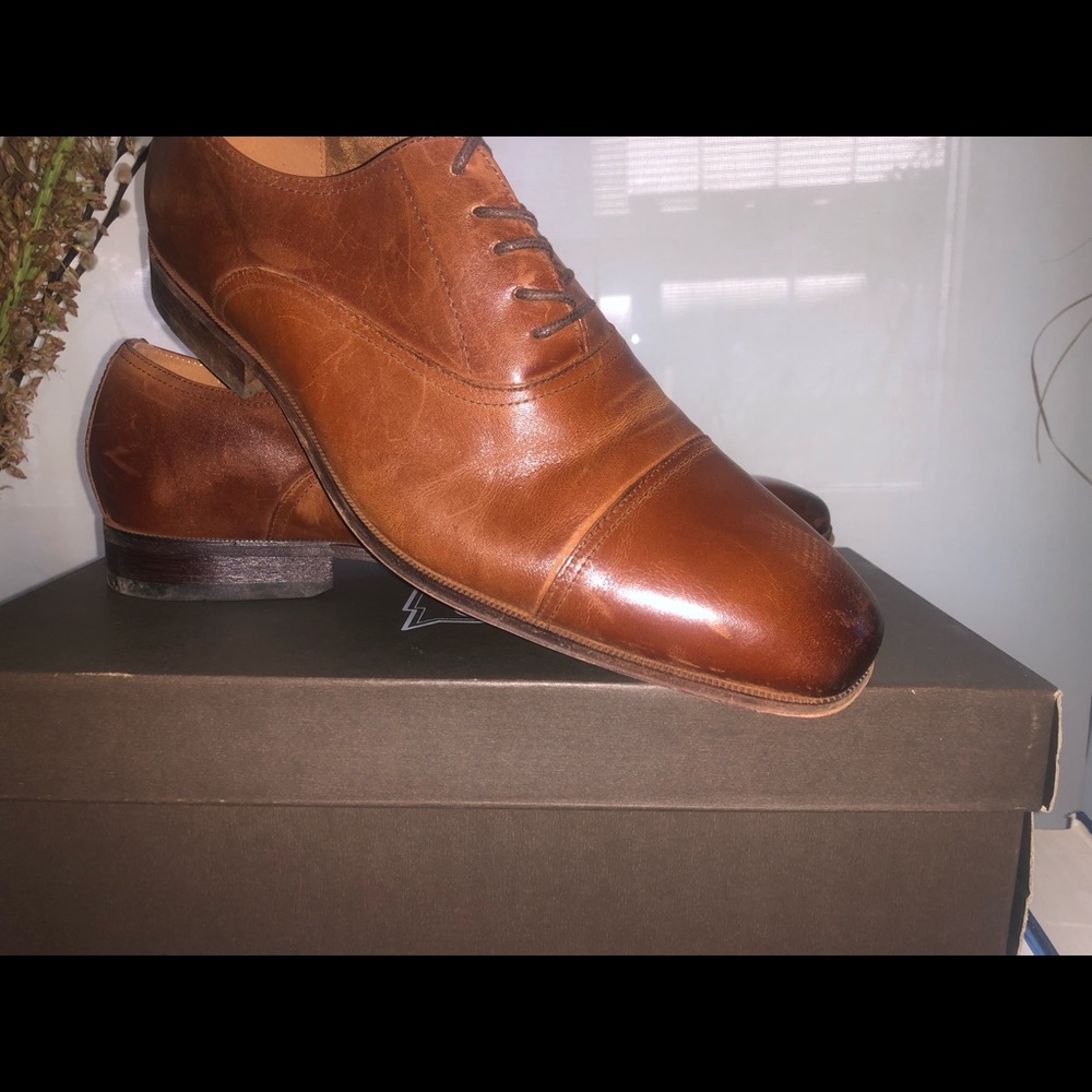 FLORSHEIM Brown cap toe shoe size 9.5D - Picture 7 of 8